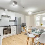 Lovelly 1 Bedroom Apartment In Gloucester Road